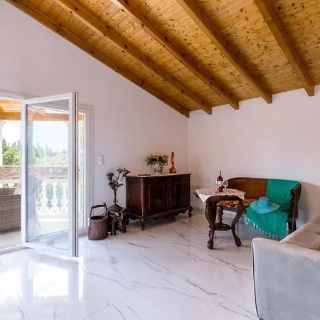 Mary-helen - Spacious Appartamento Kato Korakiana