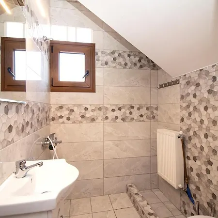 Mary-helen - Spacious Apartment