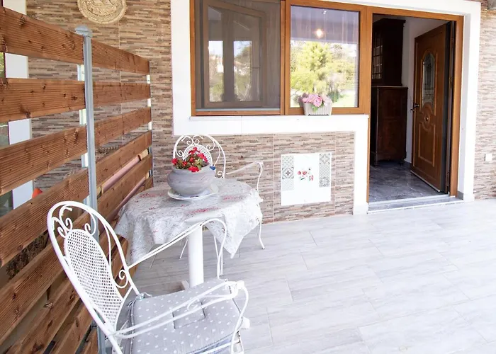 Mary-helen - Spacious Appartement Kato Korakiana
