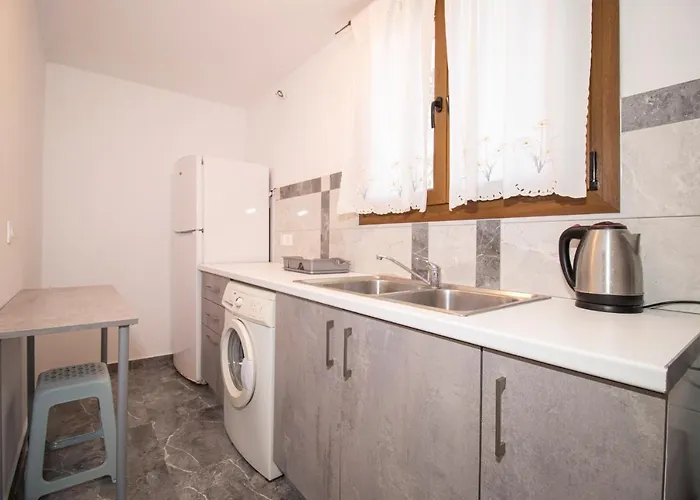 Mary-helen - Spacious Appartement *