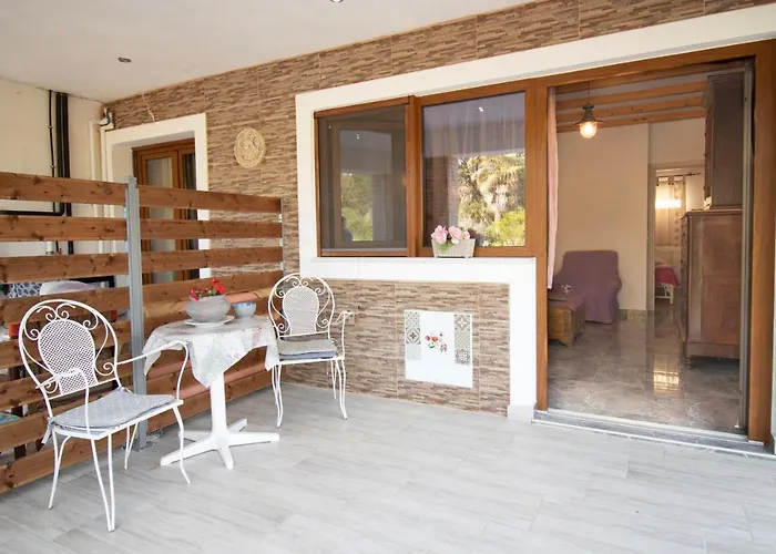 Mary-helen - Spacious * Kato Korakiana