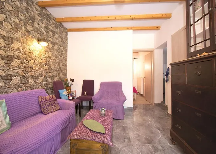 Mary-helen - Spacious Appartement Kato Korakiana